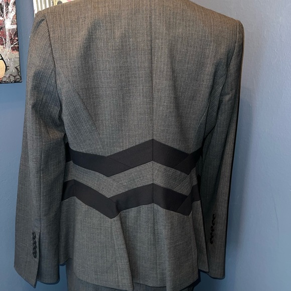 BCBGMAXAZRIA two-piece women’s gray and black striped  skirt suit - Picture 7 of 13